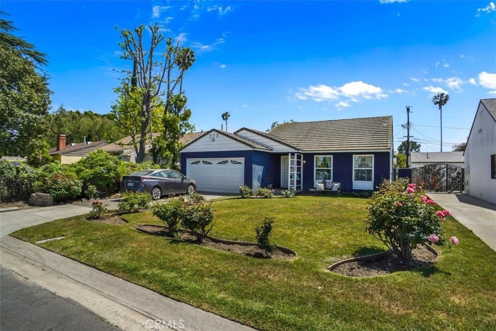 Photo of Listing #SR25091937