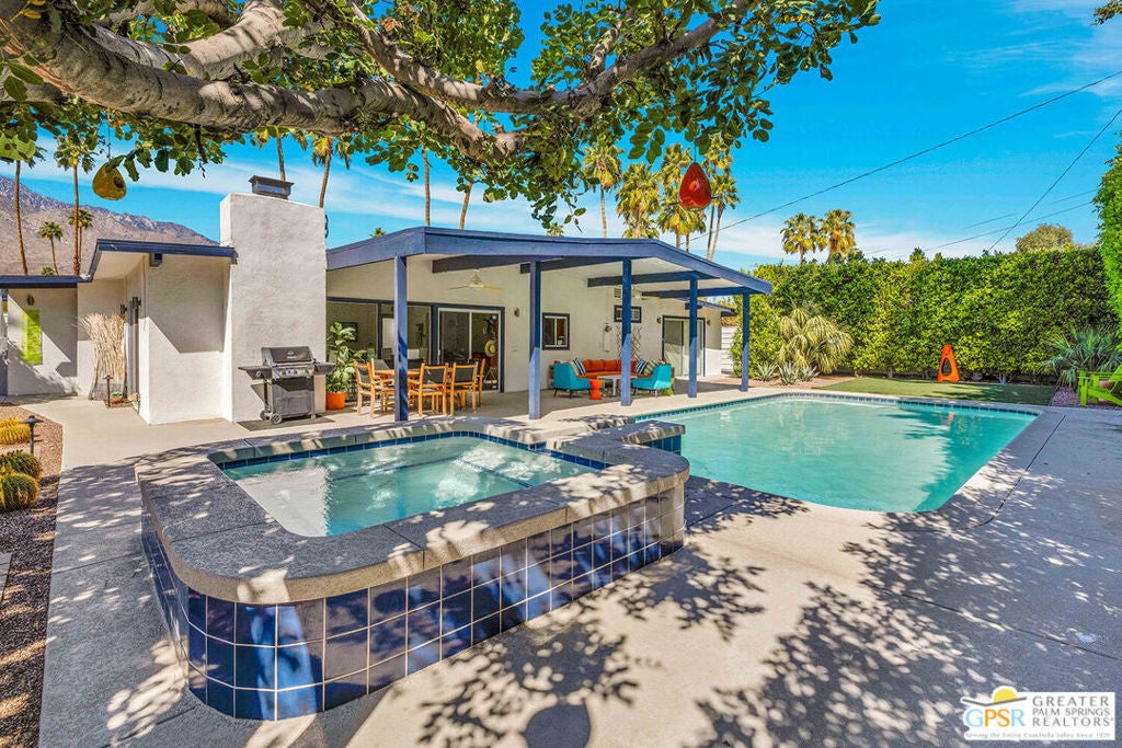 236 Farrell Drive, Palm Springs