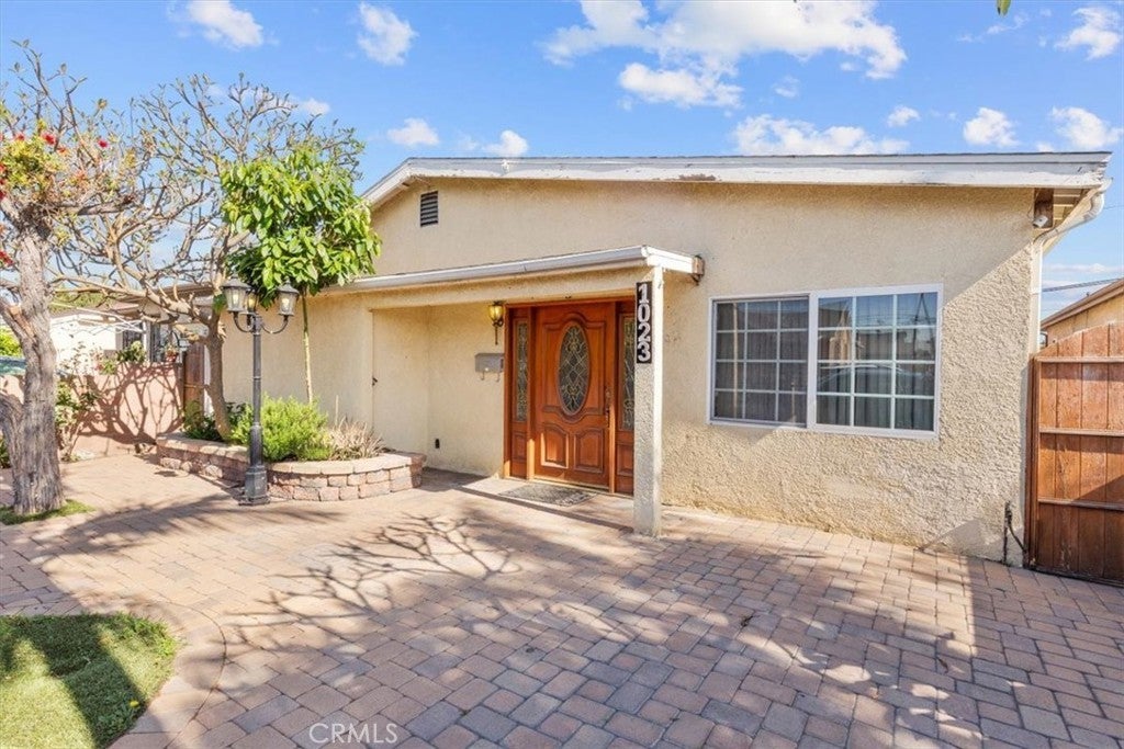 Photo of Listing #SB25092207