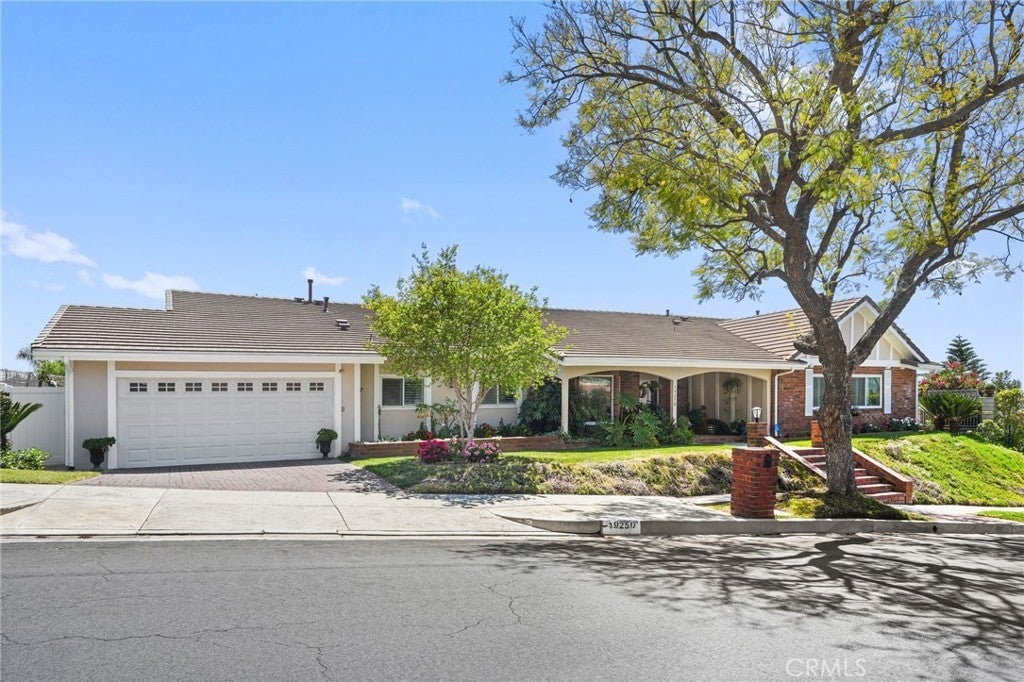 Photo of Listing #SR25086957