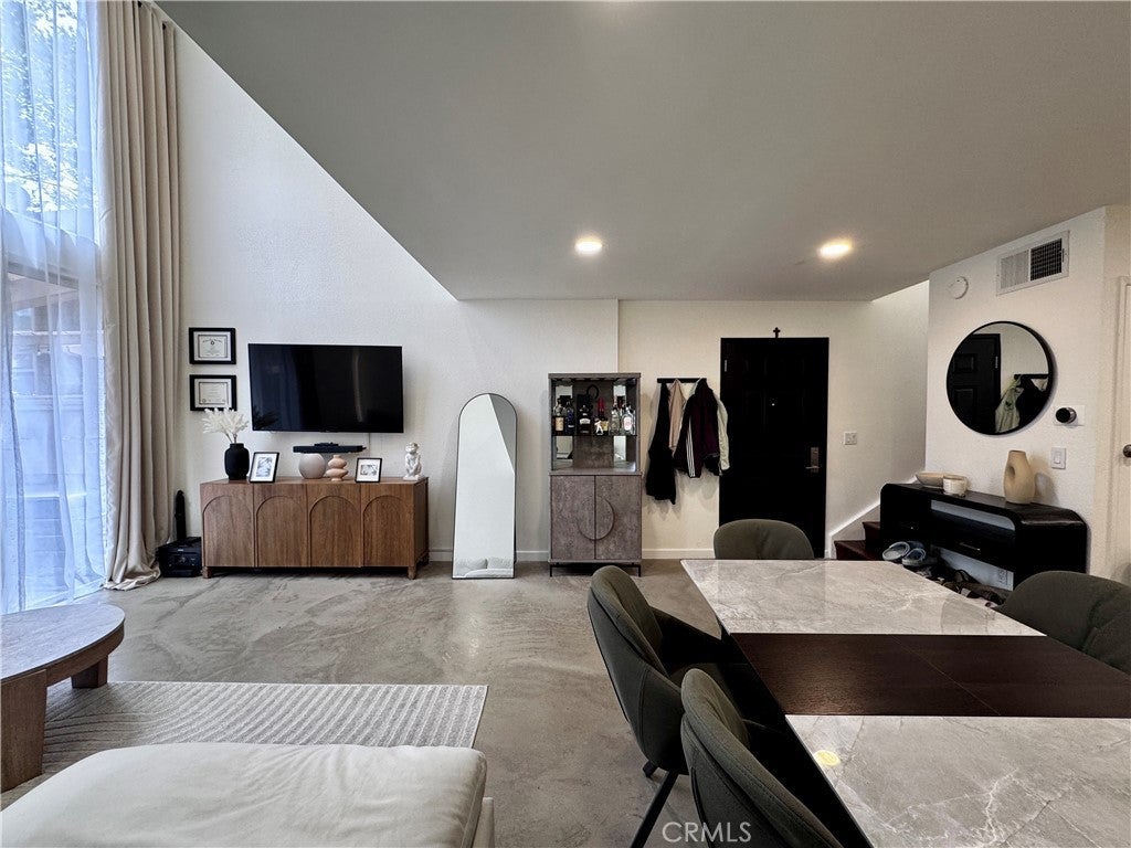 Photo of Listing #CV25086472