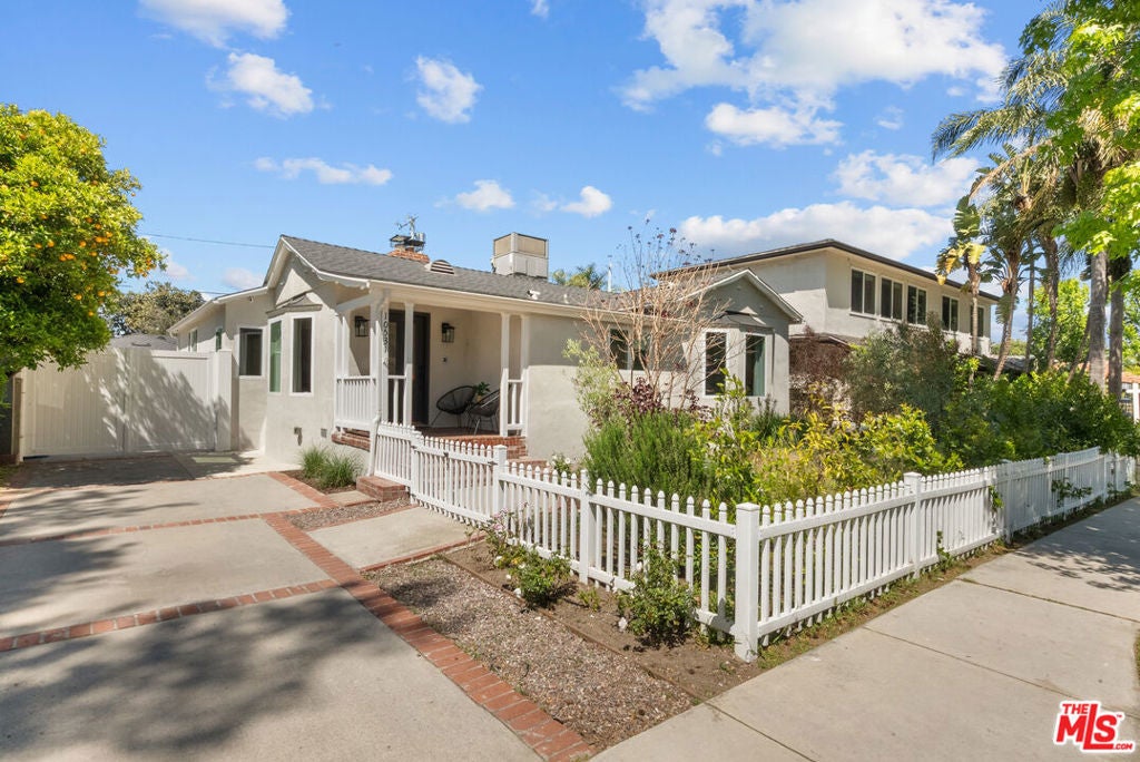 Photo of Listing #25528919