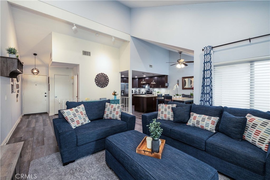 Photo of Listing #PV25092474