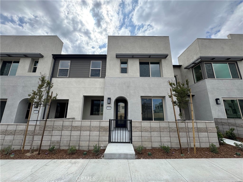 Photo of Listing #CV25092635