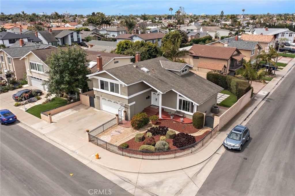 Photo of Listing #OC25089405