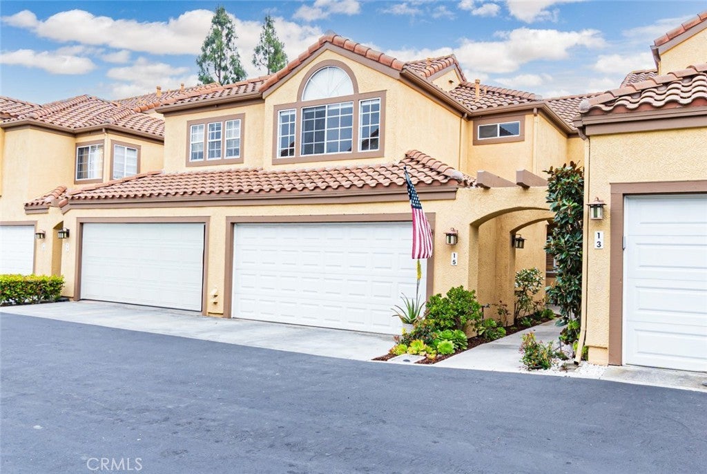 Photo of Listing #SR25091984