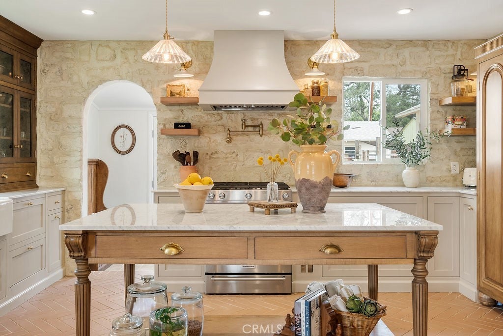 Photo of Listing #CV25012786