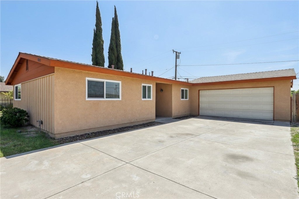 Photo of Listing #CV25093055