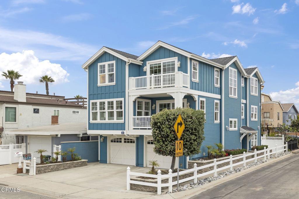 Photo of Listing #V1-29599