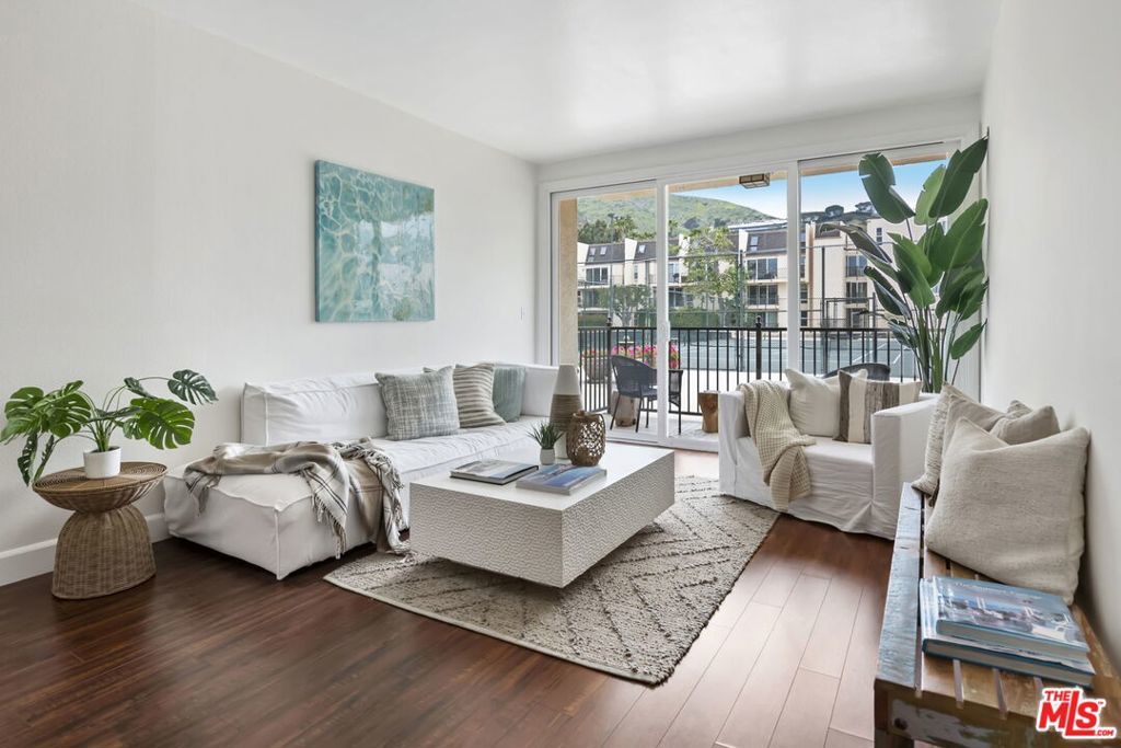 Photo of Listing #25529791