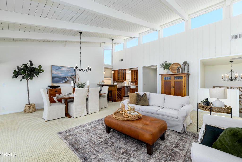 Photo of Listing #V1-29612