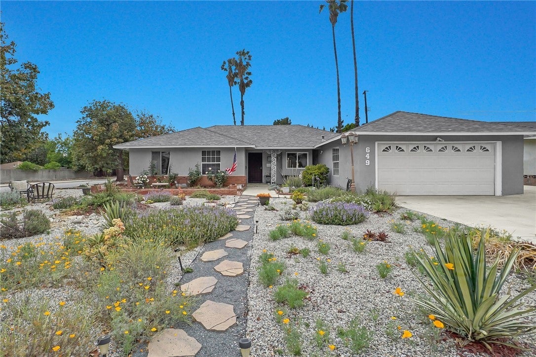 Photo of Listing #CV25093741