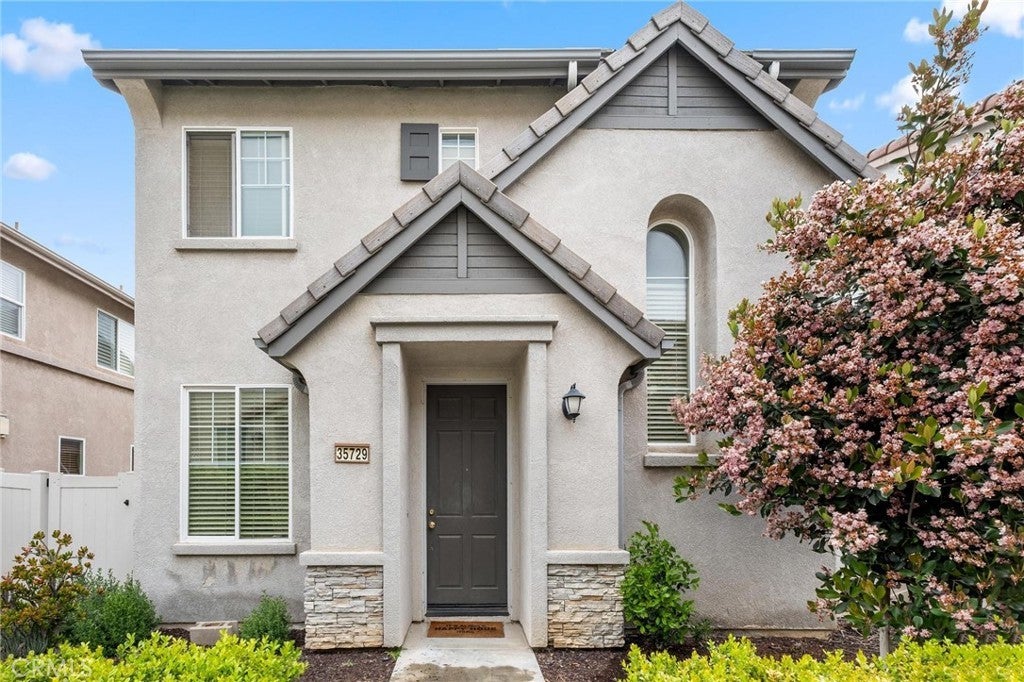 Photo of Listing #CV25093783