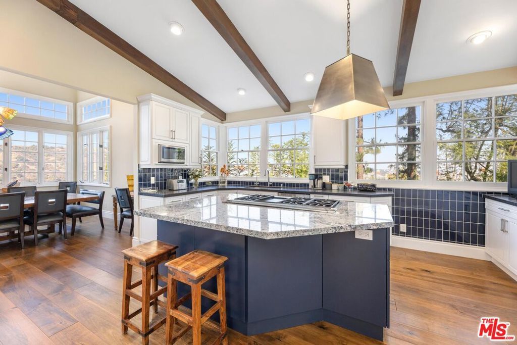 Photo of Listing #25531521