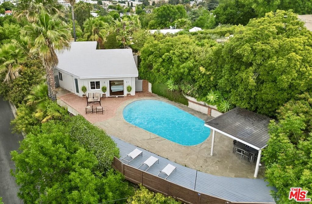 Photo of Listing #25529553