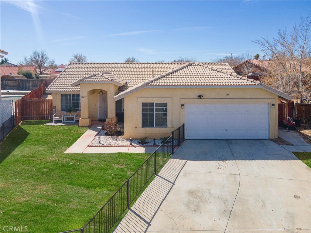 Photo of Listing #IV25093879