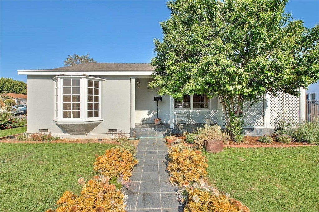 Photo of Listing #CV25093341