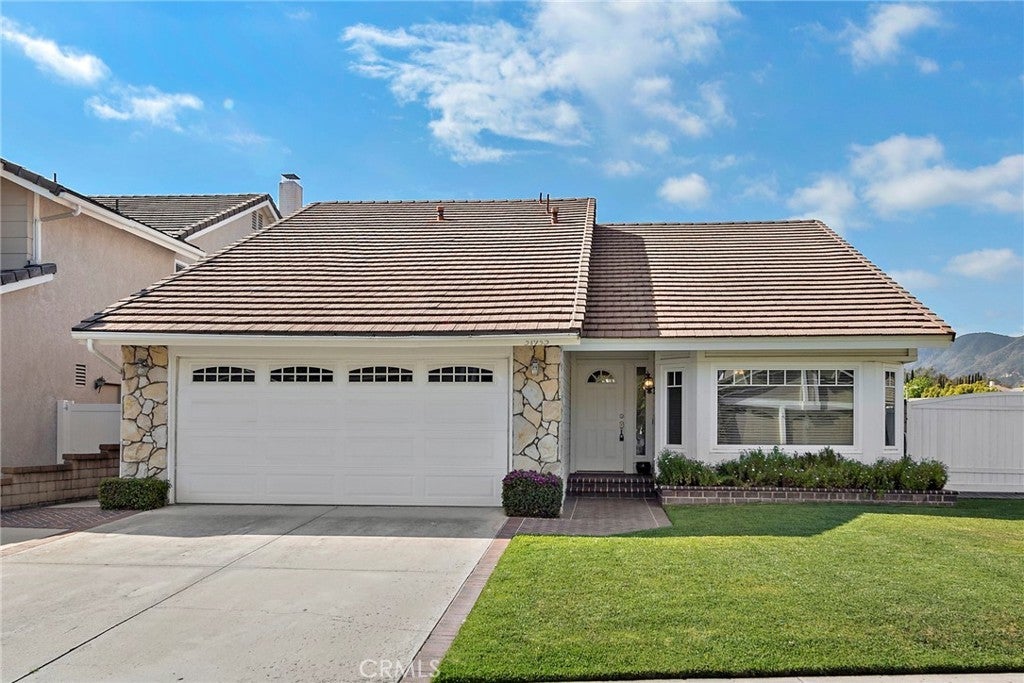 Photo of Listing #OC25093711