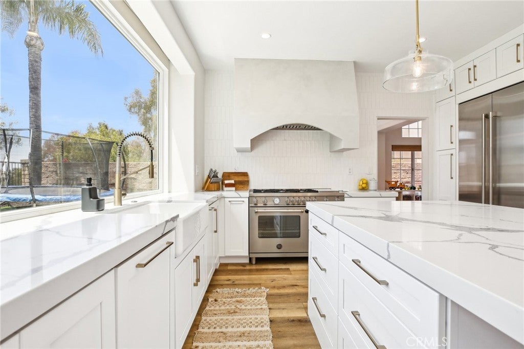 Photo of Listing #SW25094064