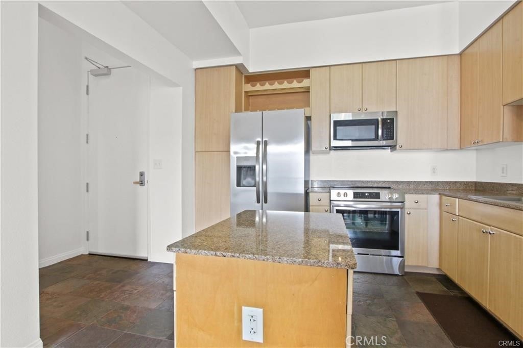 Photo of Listing #PW25092173