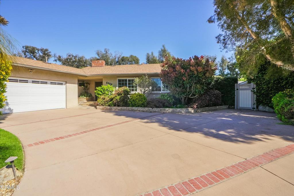 Photo of Listing #V1-29629