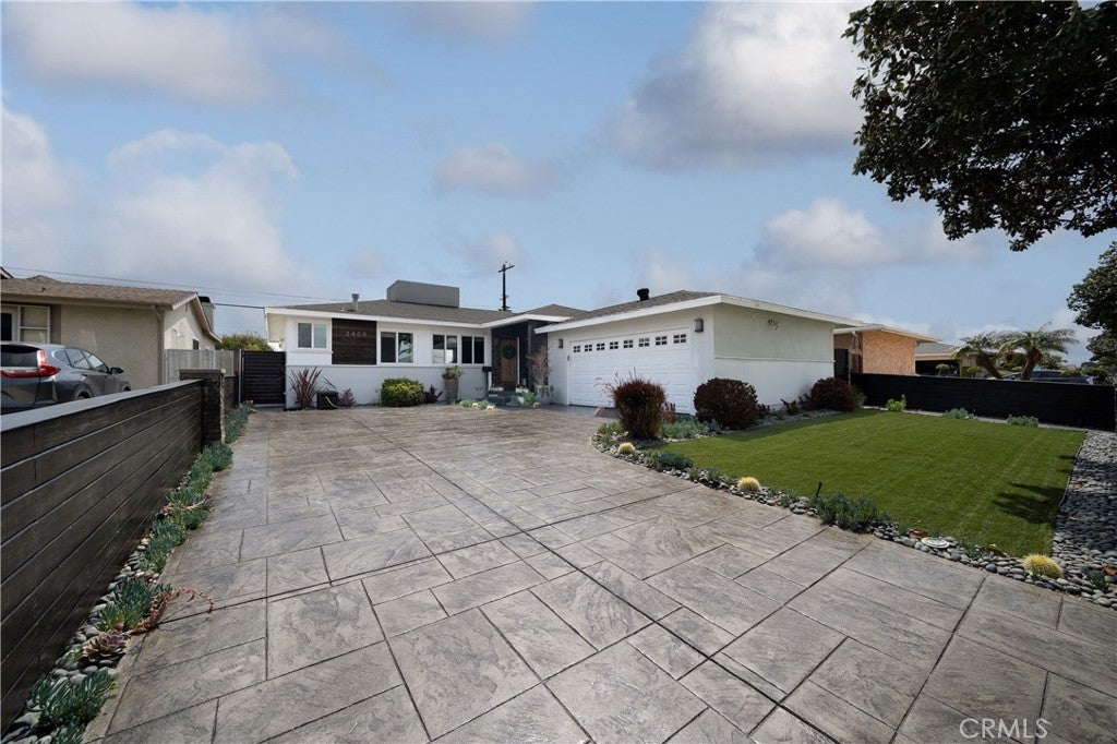 Photo of Listing #OC25091765