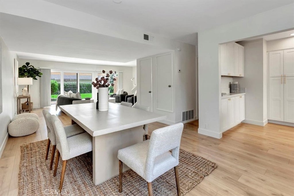 Photo of Listing #OC25093770