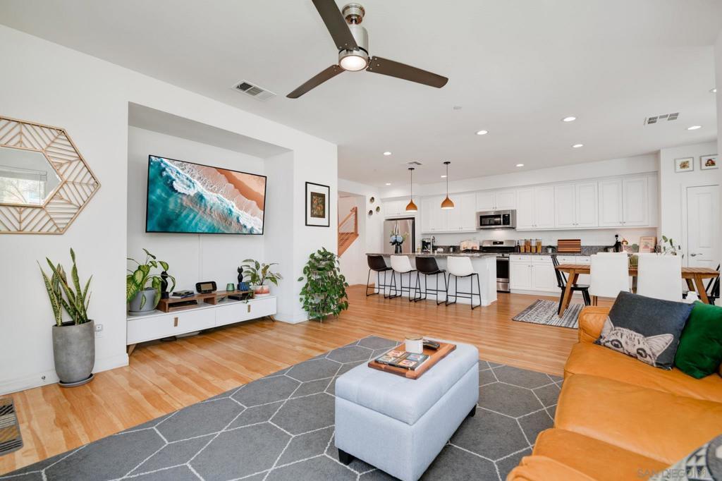 Photo of Listing #250025960SD