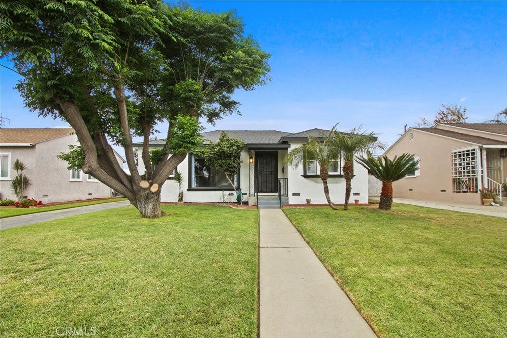 Photo of Listing #PW25095240