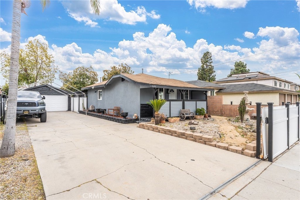 Photo of Listing #PW25095225