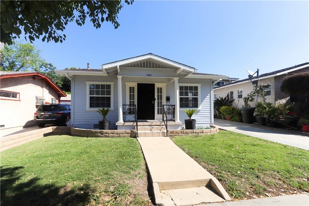 Photo of Listing #DW25094166