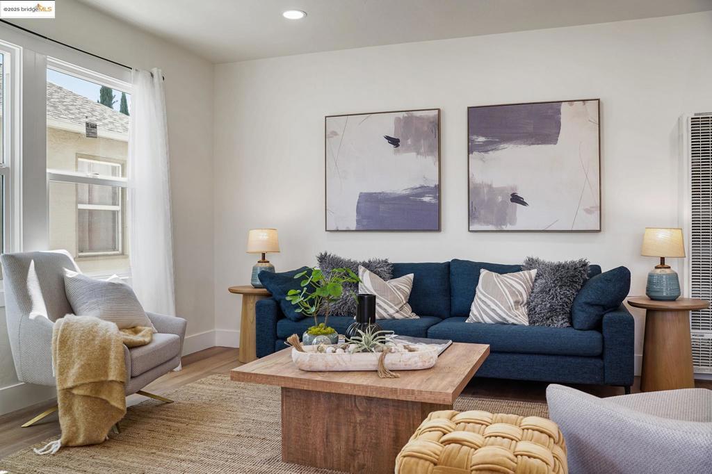 Photo of Listing #41095495