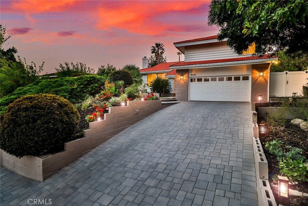 Photo of Listing #SR25094441