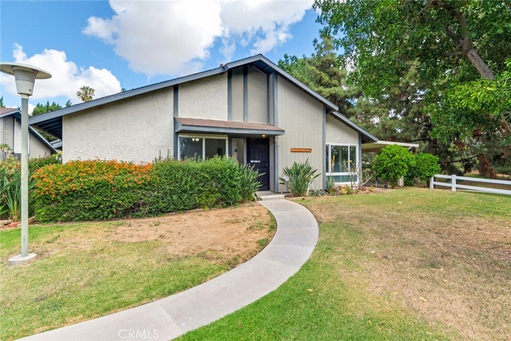 Photo of Listing #IV25093013