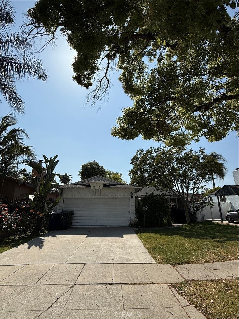 Photo of Listing #SR25095555