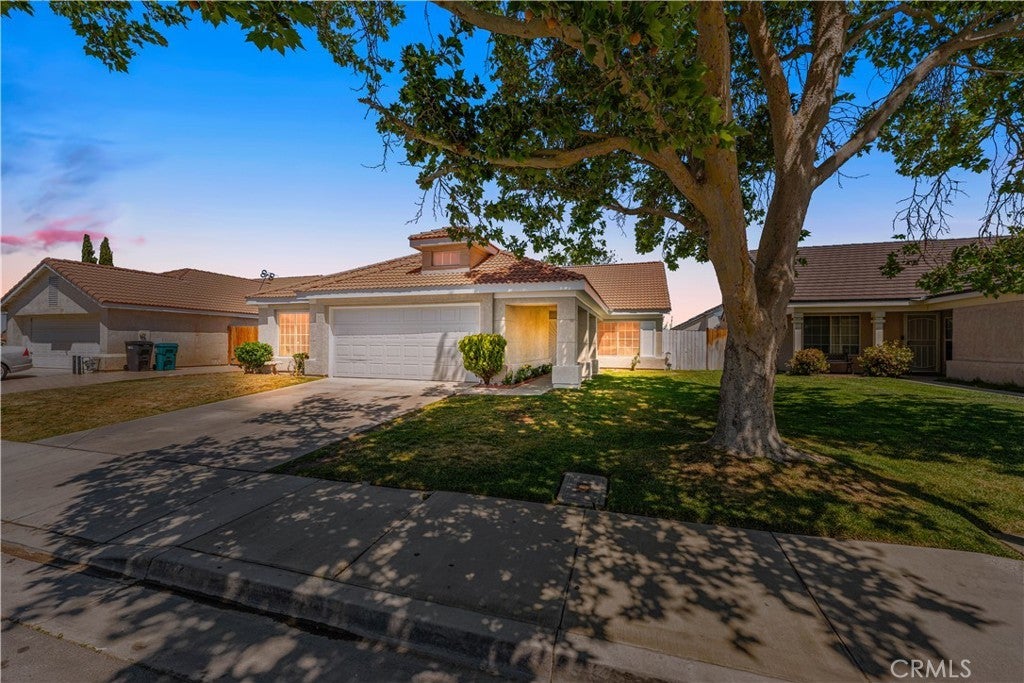 Photo of Listing #SR25095355