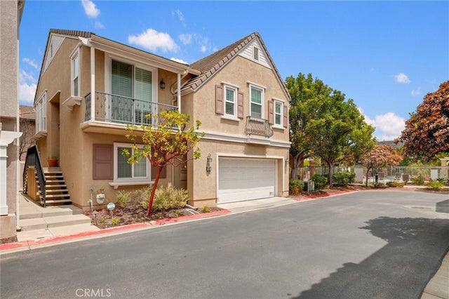 2889 Plaza Del Amo 609, Torrance.