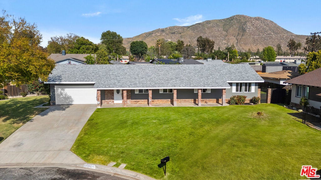 Photo of Listing #25530803