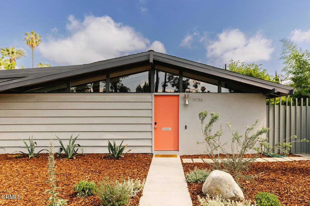 Photo of Listing #P1-21993