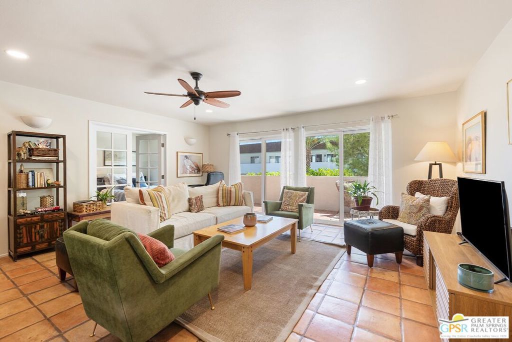 2396 Palm Canyon Drive # 25, Palm Springs