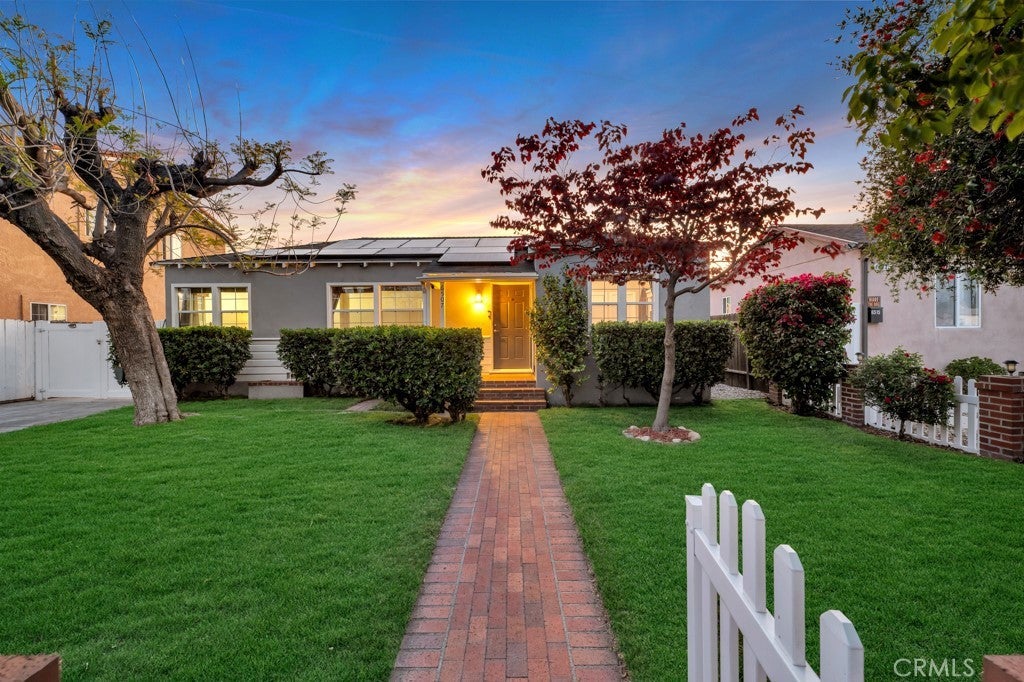 Photo of Listing #SR25094217