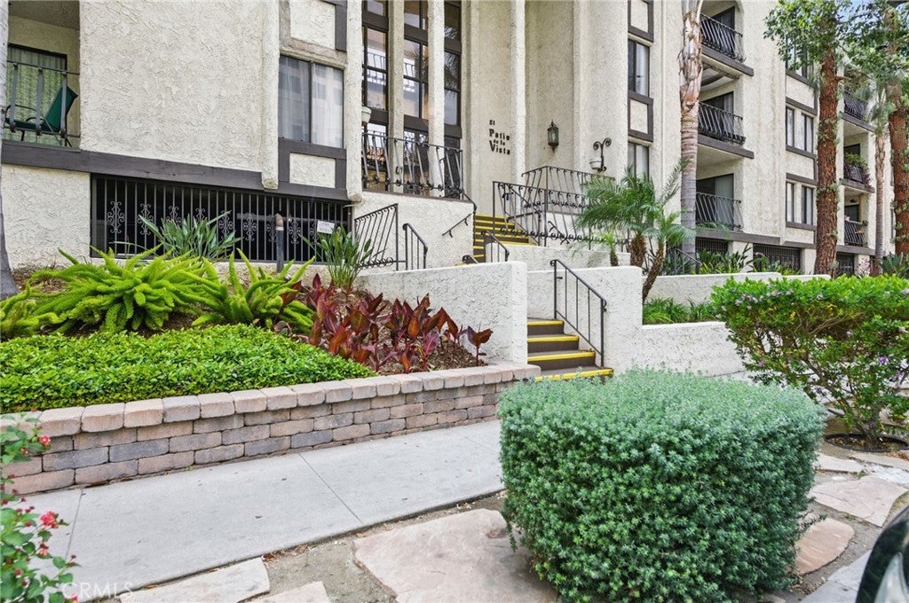 Photo of Listing #SR25094041