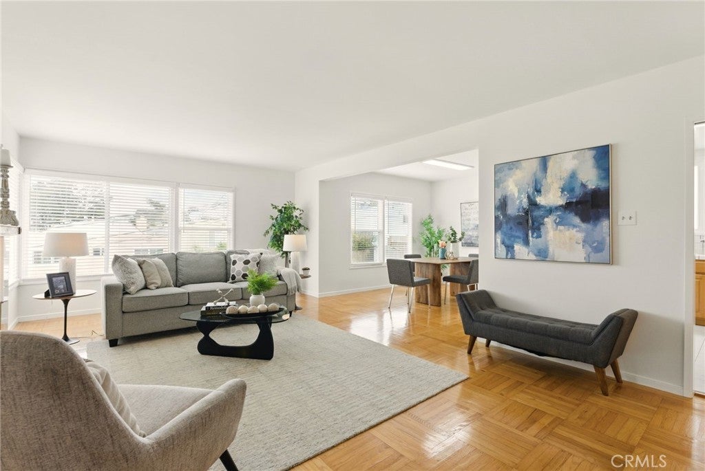 Photo of Listing #SW25092579