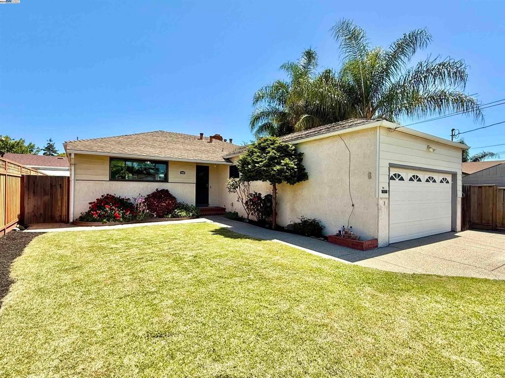 Photo of Listing #41095592