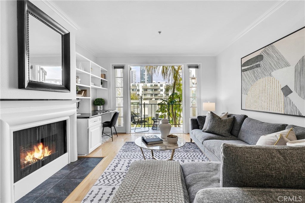 Photo of Listing #SR25088428