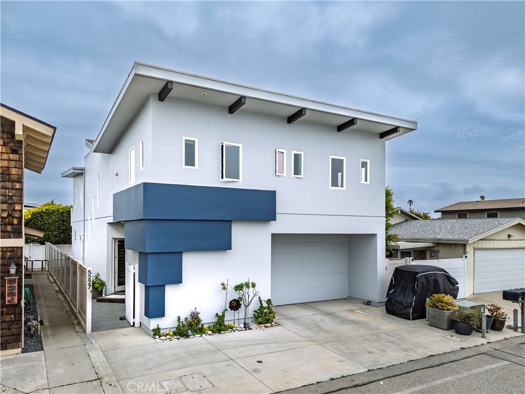 Photo of Listing #SR25095805