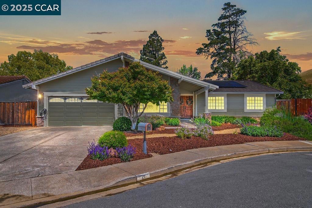 Photo of Listing #41095619