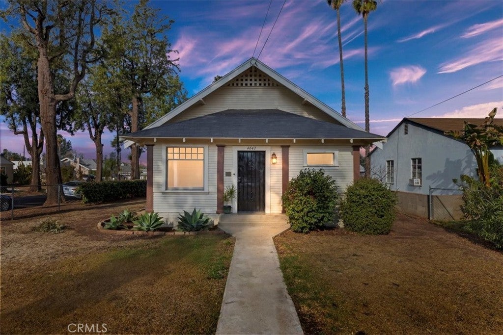 Photo of Listing #IV25093987