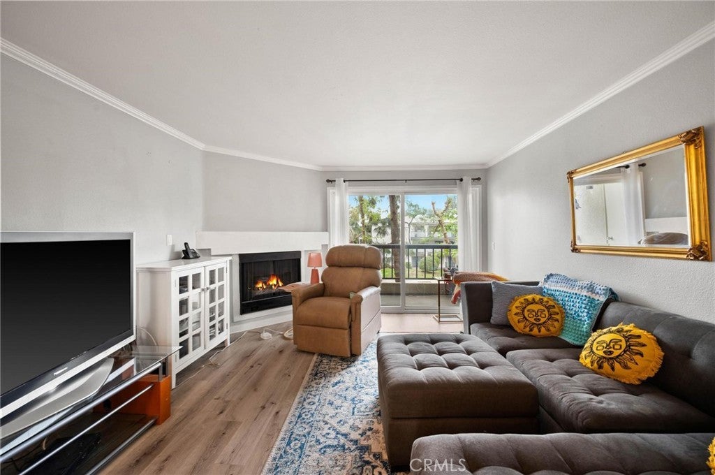 Photo of Listing #SR25095525