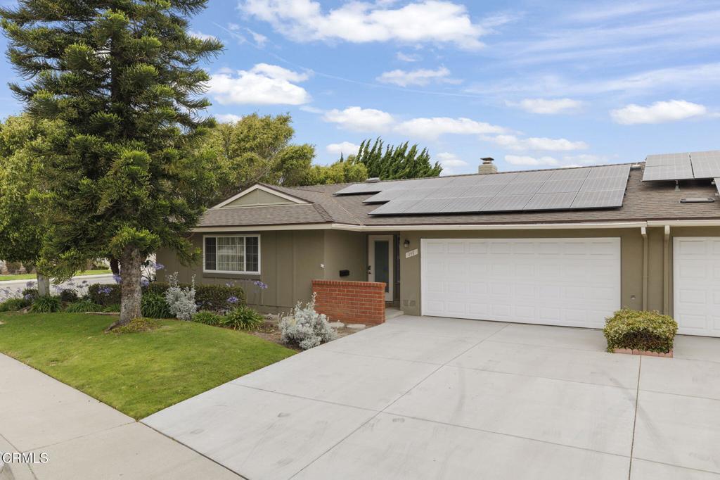 Photo of Listing #V1-29671